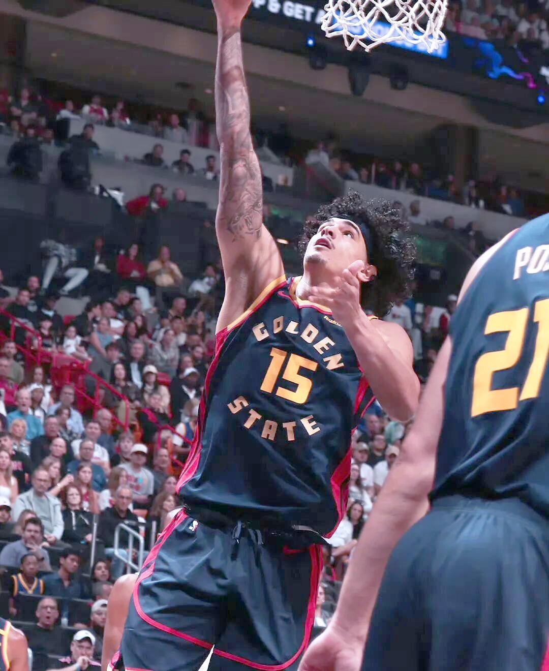 多米体育网页版-勇士队3连冠