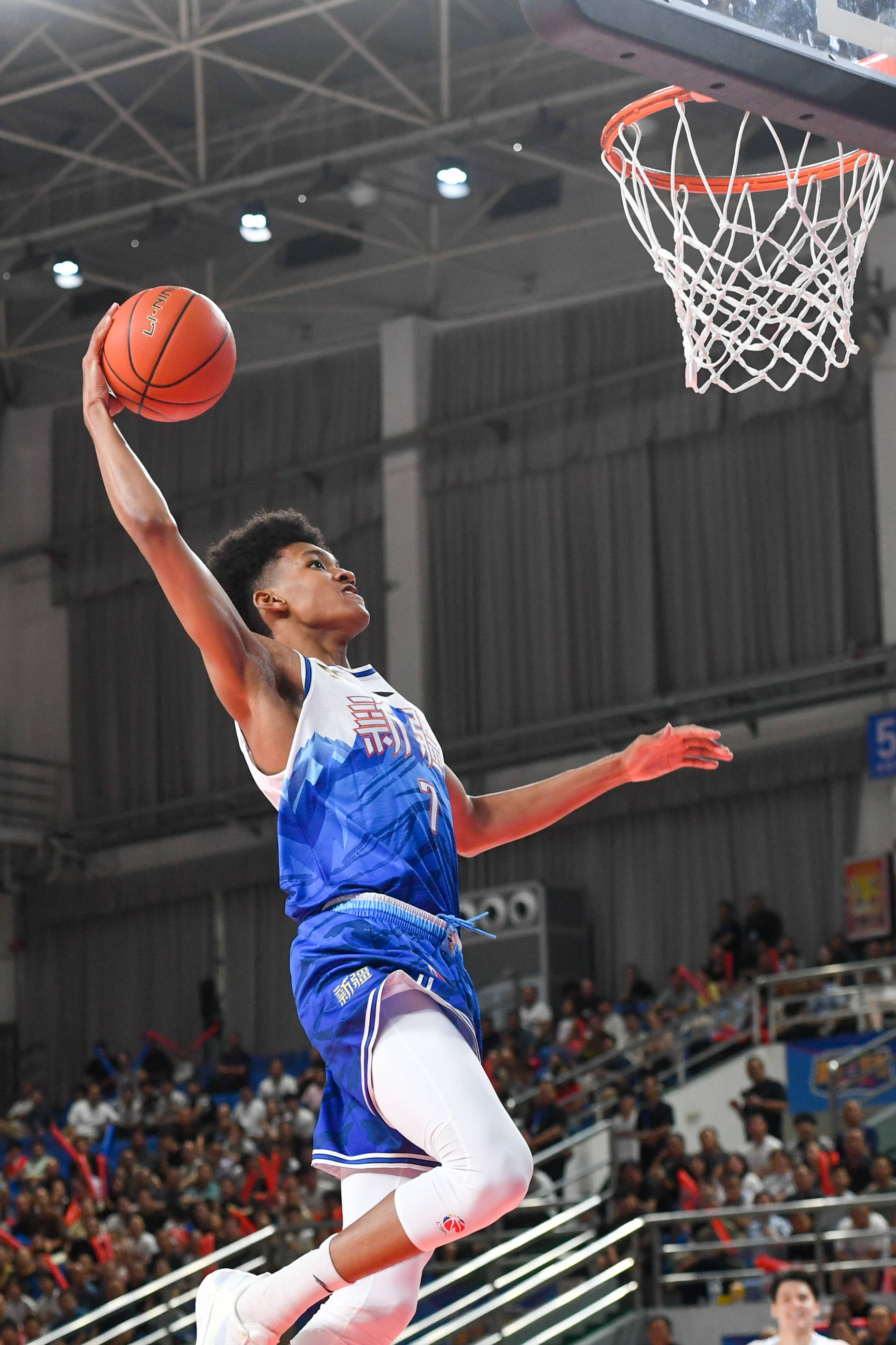 篮球之王牌后卫笔趣阁